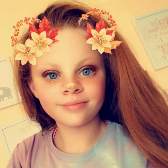 Meet your Posher, Emily - Picture 1 of 1